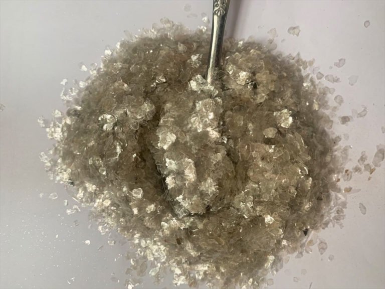 Muscovite Mica Flakes