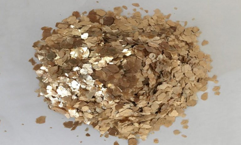 Phlogopite Flakes Coarse