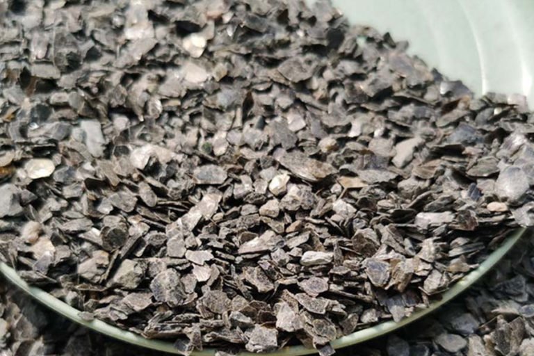 silver crude vermiculite ore